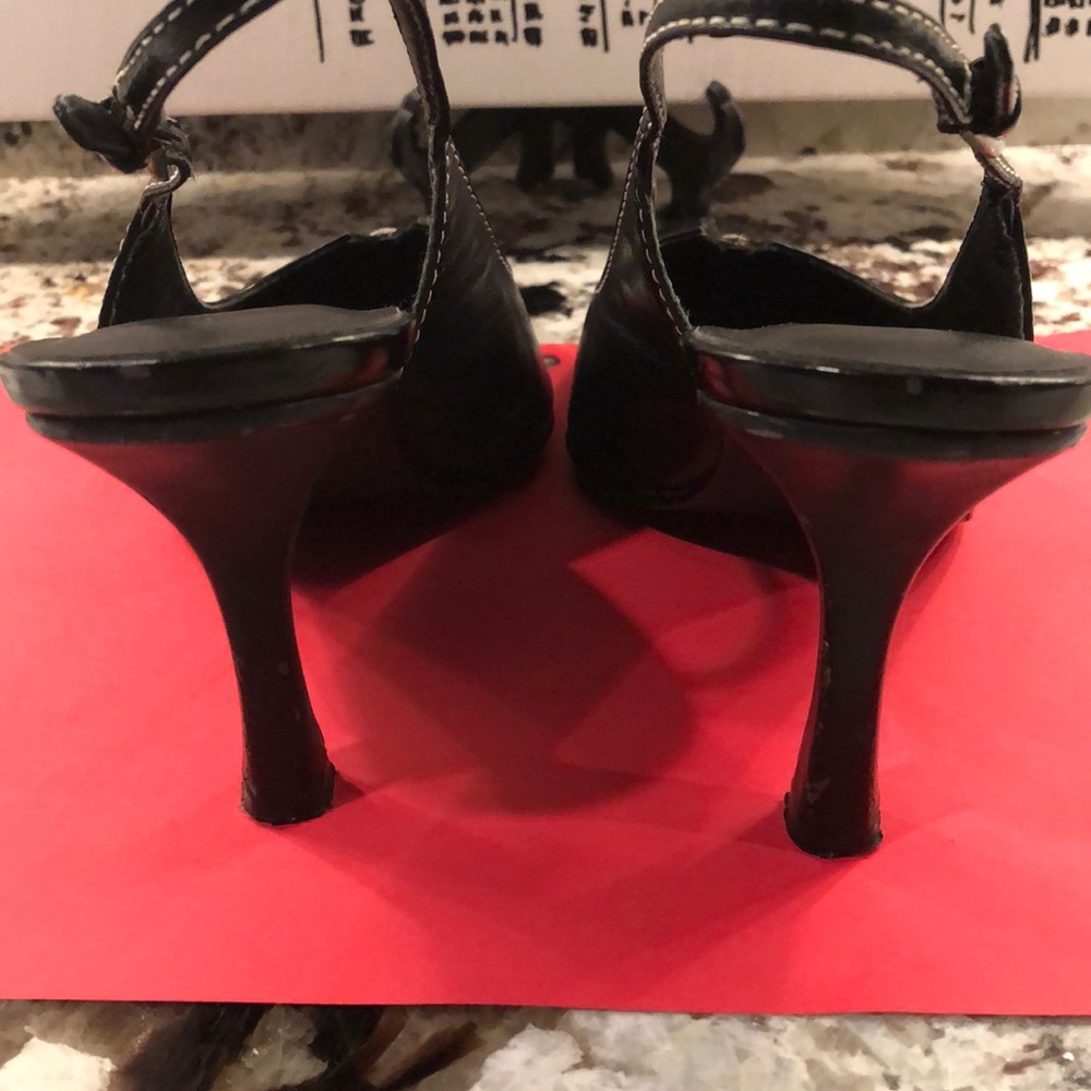 Michael Shannon: high slingbacks w/white stitching - Picture 5 of 8